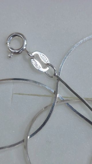 Cadena de Plata de Ley