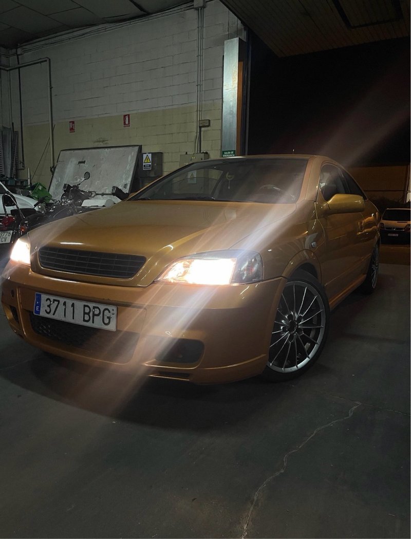 Opel Astra 2002 - foto 1