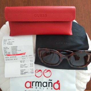 Gafas de sol Guess mujer sin estrenar