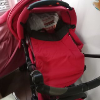 Carrito y capazo para bebés rojo