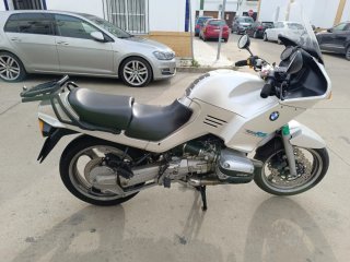 BMW R1100RS