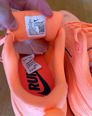 Nike Vomero Plus Naranja
