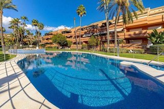 Dúplex en alquiler en Puerto Banús en Marbella