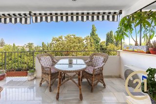 Piso en venta en Huerta Belón-Calvario en Marbella