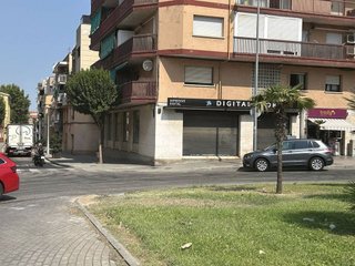 Local comercial en alquiler en Centre en Sant Joan Despí