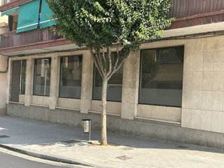 Local comercial en alquiler en Centre en Sant Joan Despí