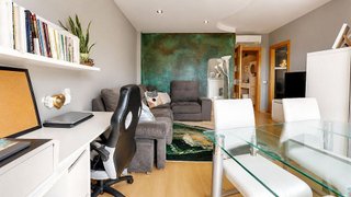 Piso en venta en San Luis en Almería