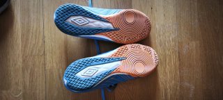 Zapatillas fútbol sala Umbro azul/naranja