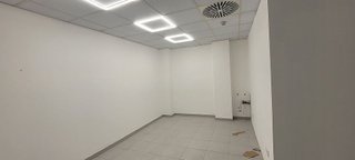 Local comercial en alquiler en La Granja en Zaragoza