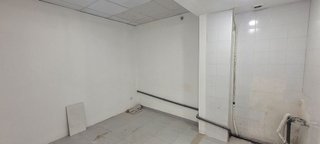 Local comercial en alquiler en La Granja en Zaragoza