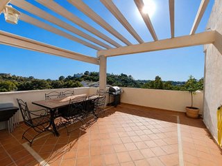 Ático en alquiler en Elviria en Marbella