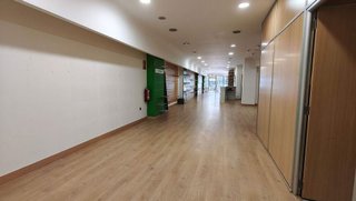Local comercial en alquiler en Agra del Orzán - Ventorrillo - Vioño en Coruña (A)