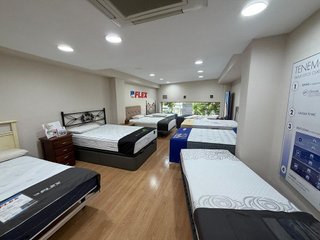 Local comercial en alquiler en Castillejos en Madrid