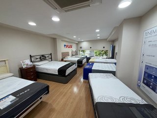 Local comercial en alquiler en Castillejos en Madrid