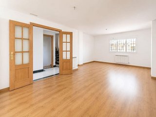 Casa pareada en venta en Cúllar Vega