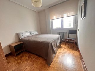 Piso en alquiler en El Llano en Gijón