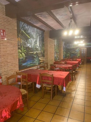 Local comercial en alquiler en Benalúa en Alicante