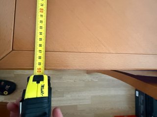 Mesa de comedor de madera con sillas