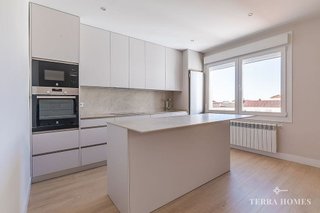Ático en alquiler en Ibiza en Madrid