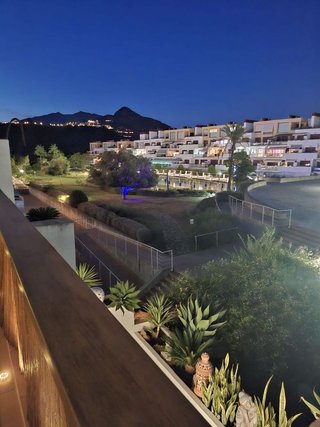 Piso en venta en El Padrón - El Velerín - Voladilla en Estepona