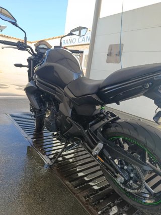 Kawasaki  ER- 6N 650 Naked