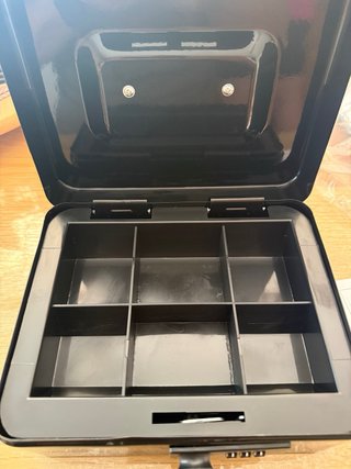 Caja Fuerte Metálica con Contraseña