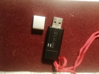 Chiavetta USB Verbatin basi midi