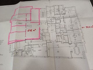 Piso en venta en Playa Bajadilla-Puertos en Marbella