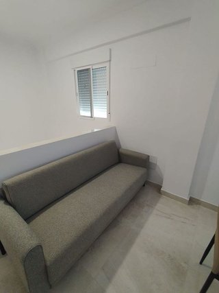 Piso en alquiler en El Juncal - Av. de la Paz en Sevilla
