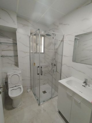 Piso en alquiler en El Juncal - Av. de la Paz en Sevilla