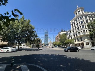 Garaje en alquiler en Recoletos en Madrid