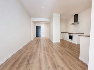 Piso en venta en Santa Eugènia en Girona