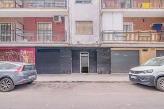 Local comercial en alquiler en Pajaritos - Plaza de Toros en Granada