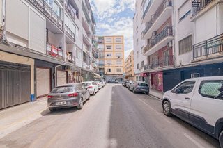 Local comercial en alquiler en Pajaritos - Plaza de Toros en Granada