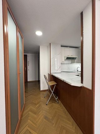 Piso en alquiler en Valdeacederas en Madrid