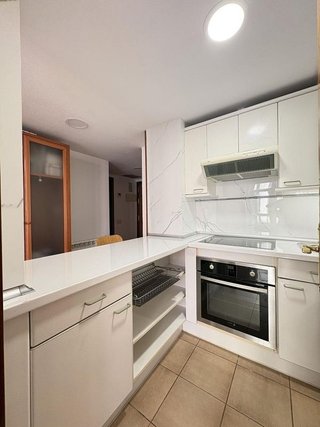 Piso en alquiler en Valdeacederas en Madrid
