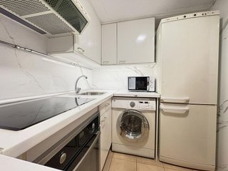 Piso en alquiler en Valdeacederas en Madrid