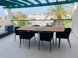 Ático en alquiler en Rodeo Alto-Guadaiza-La Campana en Marbella
