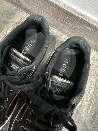Zapatillas Guess Negras