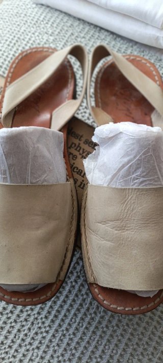 Abarcas gris/beige T43 en buen estado