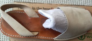 Abarcas gris/beige T43 en buen estado