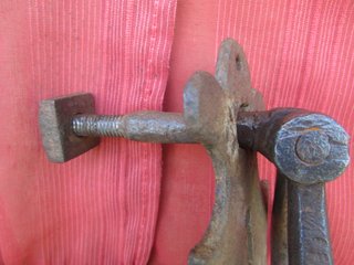 Tirador llamador antiguo hierro forja 2 piezas