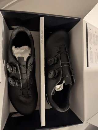 Scarpe ciclismo Northwave Revolution Nere.