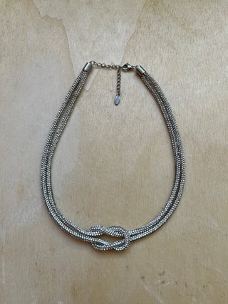 Collana nodo in corda strass argento