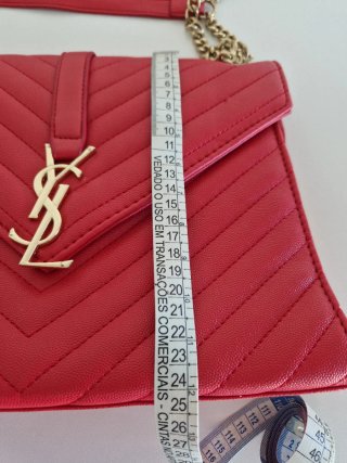 Bolso Saint Lauren (no es auténtico) Rojo