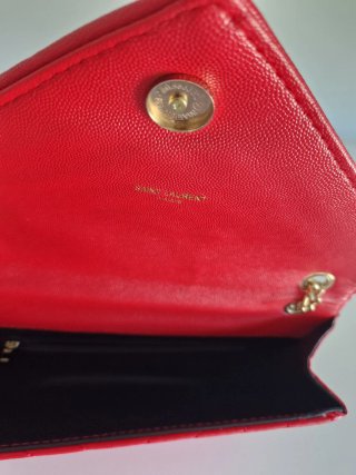 Bolso Saint Lauren (no es auténtico) Rojo