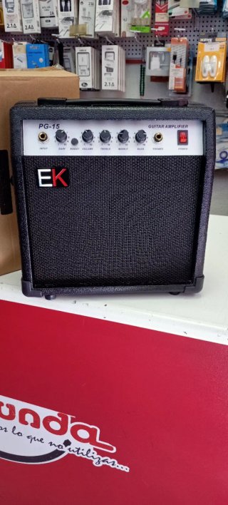 Amplificador Guitarra EK PG-15
