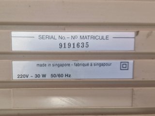 Máquina de escribir Hermes EP 300 eléctrica.