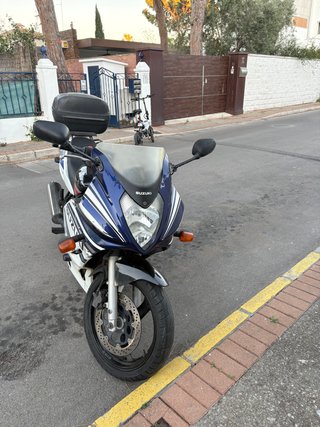 Suzuki GS 500 F con ITV hasta 2028
