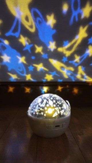 Proyector luminoso infantil (Colacao)